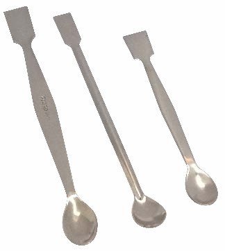 ملعقة معدنية سباتيولا